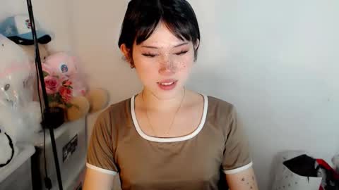 PrettyElla online show from September 30, 2025, 7:13 am