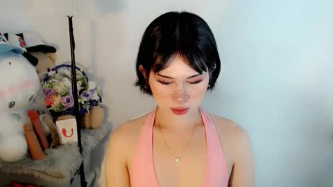 PrettyElla online show from November 12, 2025, 3:51 am