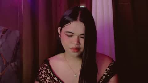 Jessica online show from April 13, 2026, 3:56 am