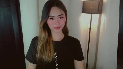 Snapshot of yourfavorateremi chatting on October 25, 2025, 3:18 pm Remrem online show from October 25, 2025, 3:18 pm