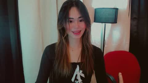 Snapshot of yourfavorateremi chatting on November 20, 2025, 10:26 am Remrem online show from November 20, 2025, 10:26 am