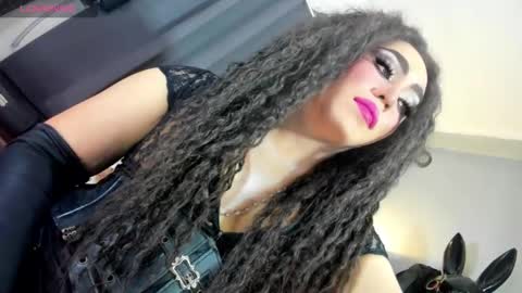  not into STINGY and CHEAP people online show from October 20, 2025, 10:10 pm