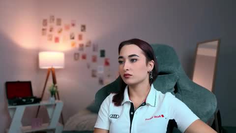 Snapshot of yourfitoviolett chatting on September 20, 2025, 1:12 pm violett online show from September 20, 2025, 1:12 pm