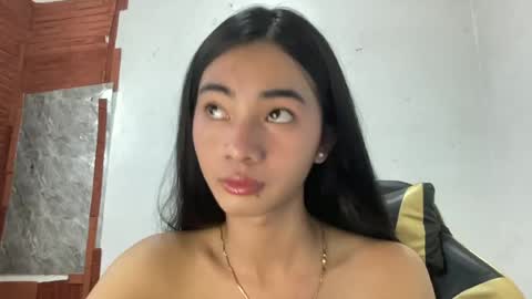 yourgirlsweet_kishia online show from June 16, 2026, 6:16 am