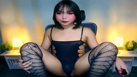 Snapshot of yourgirlzachary chatting on November 1, 2025, 11:51 pm Goddess Yoshi online show from November 1, 2025, 11:51 pm