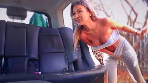 yourguiltypassion online show from October 31, 2025, 9:54 am