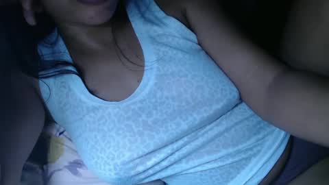 yourhotboobies23 online show from February 25, 2025, 1:06 pm