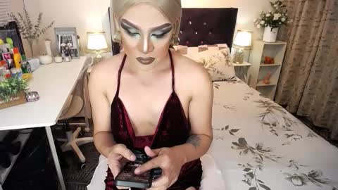 --               online show from December 14, 2025, 4:07 am