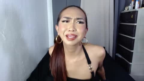 yourlovebella88 online show from March 10, 2025, 9:29 pm