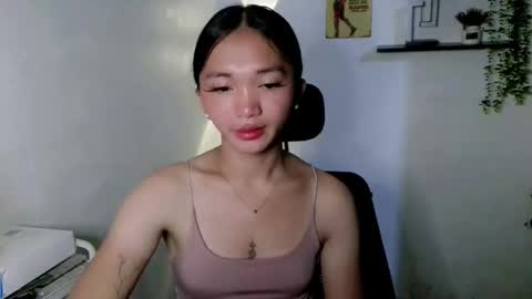 Nina online show from April 19, 2026, 4:56 am