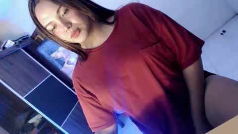 Snapshot of yourlovingpearl chatting on October 28, 2025, 2:59 am PEARL online show from October 28, 2025, 2:59 am