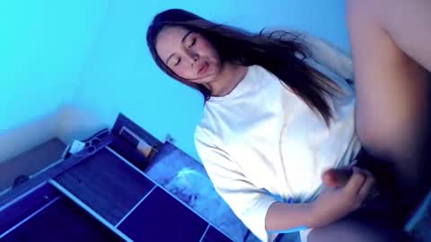 Snapshot of yourlovingpearl chatting on November 10, 2025, 2:54 am PEARL online show from November 10, 2025, 2:54 am