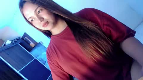 Snapshot of yourlovingpearl chatting on November 18, 2025, 12:20 pm PEARL online show from November 18, 2025, 12:20 pm