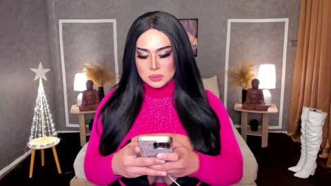 Snapshot of yourmassivecockcummer chatting on December 27, 2024, 1:28 pm Carla online show from December 27, 2024, 1:28 pm