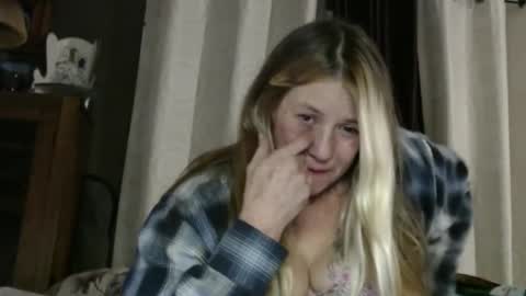 yourmomma999 online show from December 9, 2024, 3:29 am