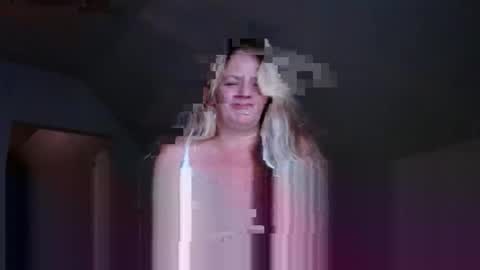 yourmomma999 online show from November 10, 2025, 11:15 pm