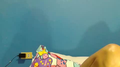 yourmorenagirl69 online show from October 22, 2025, 5:41 am