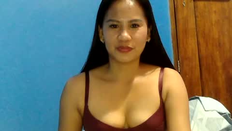 Snapshot of yourmorenagirl69 chatting on July 19, 2026, 7:34 am yourmorenagirl69 online show from July 19, 2026, 7:34 am