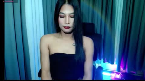 yourprettybella_ts online show from February 4, 2026, 7:53 pm
