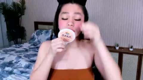 yourqueencarla online show from August 2, 2026, 6:39 pm