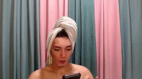 QueenLuci online show from November 28, 2025, 11:46 am