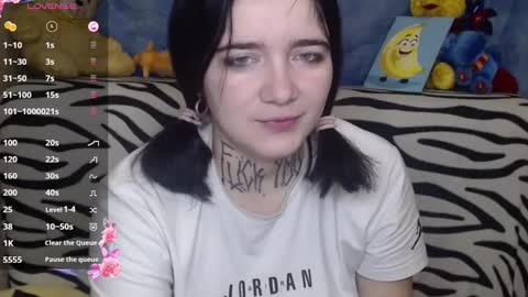 Snapshot of yours_good_mood chatting on December 17, 2024, 11:59 pm Im - DANI .insta - hardblade1 online show from December 17, 2024, 11:59 pm