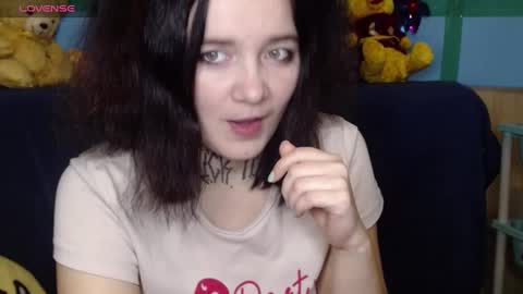 Snapshot of yours_good_mood chatting on January 31, 2025, 12:29 pm Im - DANI .insta - hardblade1 online show from January 31, 2025, 12:29 pm