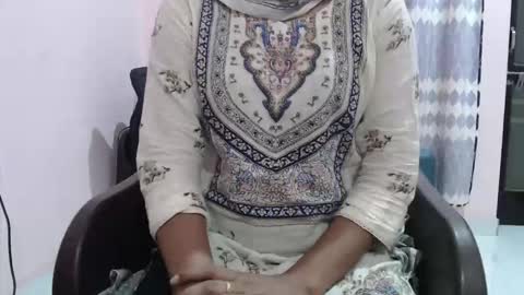 yoursassy_girl online show from October 31, 2025, 9:16 pm