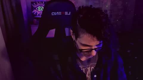 Yours Cosmic online show from November 7, 2025, 11:10 am