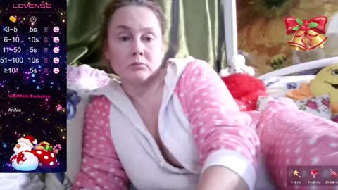 Snapshot of yoursexkroshka chatting on December 16, 2024, 5:33 pm kroshka online show from December 16, 2024, 5:33 pm