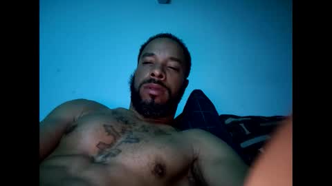 Snapshot of yoursexydaddy79 chatting on November 30, 2025, 12:47 am mother fucker online show from November 30, 2025, 12:47 am