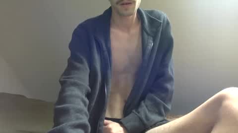 Snapshot of yoursexymat3 chatting on February 21, 2025, 10:39 am Yoursexymat3 online show from February 21, 2025, 10:39 am