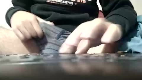 Mark online show from December 1, 2025, 4:34 pm