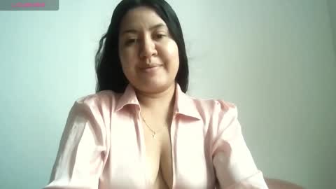 yoursweetyamy online show from March 26, 2026, 4:23 pm