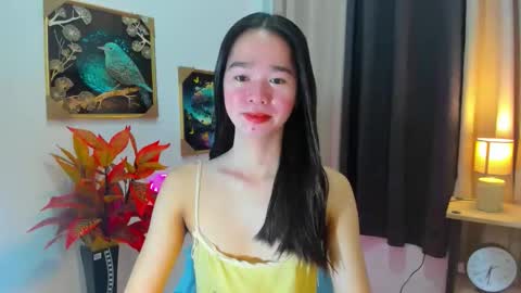 yourtinybunny online show from April 14, 2026, 10:32 am