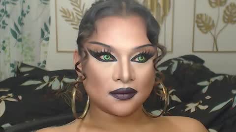 Snapshot of yourtrannyqueenxxx chatting on October 9, 2025, 10:52 pm Anastacia Grey online show from October 9, 2025, 10:52 pm