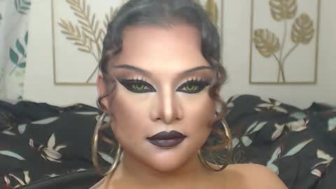 Snapshot of yourtrannyqueenxxx chatting on October 22, 2025, 10:31 pm Anastacia Grey online show from October 22, 2025, 10:31 pm