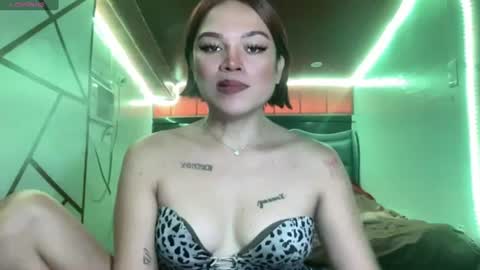 Snapshot of yourwildestdreamgirl chatting on June 22, 2026, 4:53 am ANDREA online show from June 22, 2026, 4:53 am