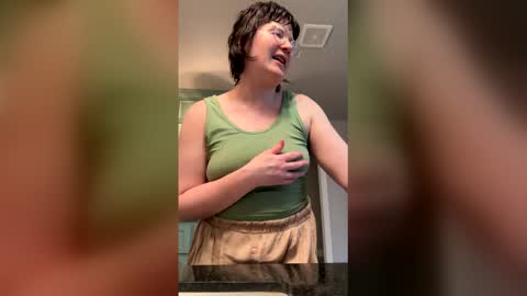 Rose Noire online show from February 14, 2026, 10:06 pm