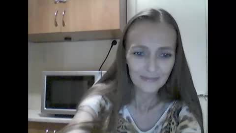 Youur light online show from November 16, 2025, 7:52 pm