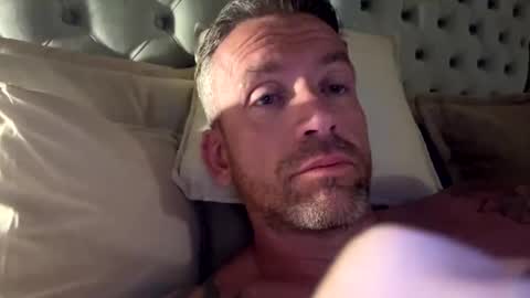 Snapshot of youwantus69 chatting on October 22, 2025, 5:45 pm You want us 69 online show from October 22, 2025, 5:45 pm