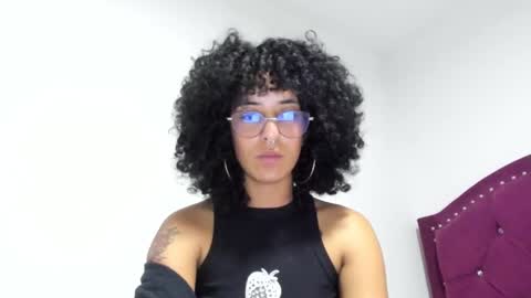 Snapshot of youwishtobeme chatting on March 4, 2025, 12:07 am elizabeth ju online show from March 4, 2025, 12:07 am