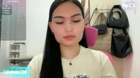 yrdrmgrl_jennie26 online show from March 11, 2026, 8:26 pm