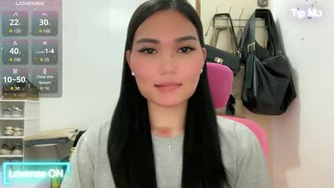 yrdrmgrl_jennie26 online show from May 5, 2026, 9:34 pm