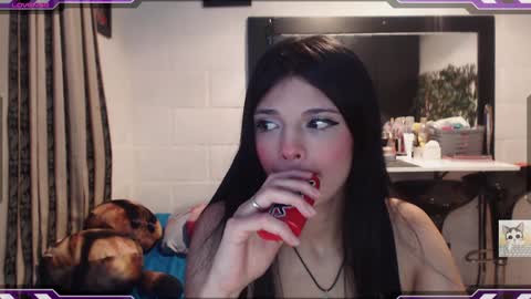 Snapshot of ysera_cb chatting on January 28, 2025, 6:17 pm Lilith online show from January 28, 2025, 6:17 pm