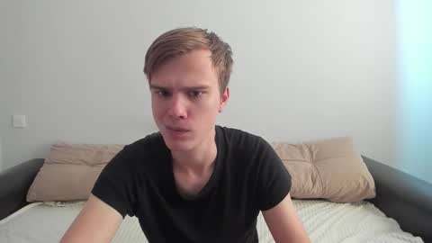 Yue Lang and Samm online show from October 4, 2025, 10:24 am