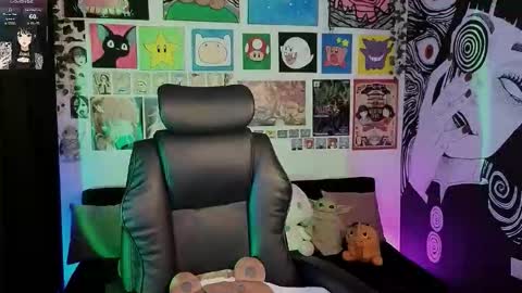    rawr   Anne Independent model      online show from February 8, 2026, 2:15 am