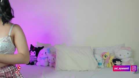 Yui 3 online show from September 22, 2025, 2:02 am