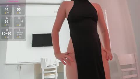 Yuki online show from December 22, 2025, 4:20 am