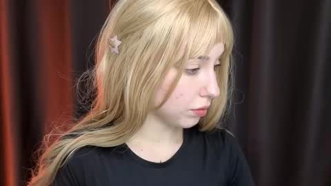 Misa online show from December 3, 2025, 3:32 pm